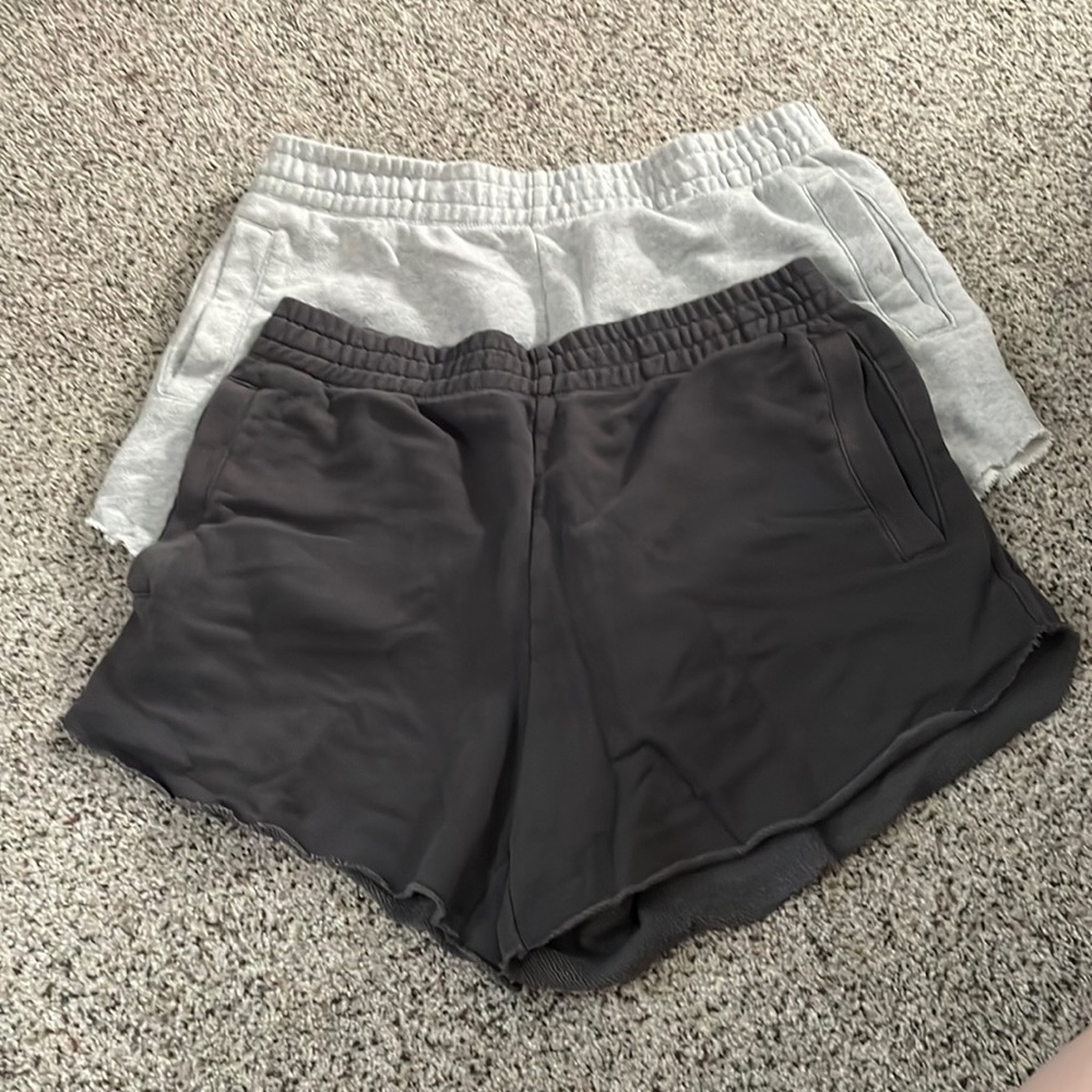 Aerie High on my Way High Waist Shorts 2 Pack Large